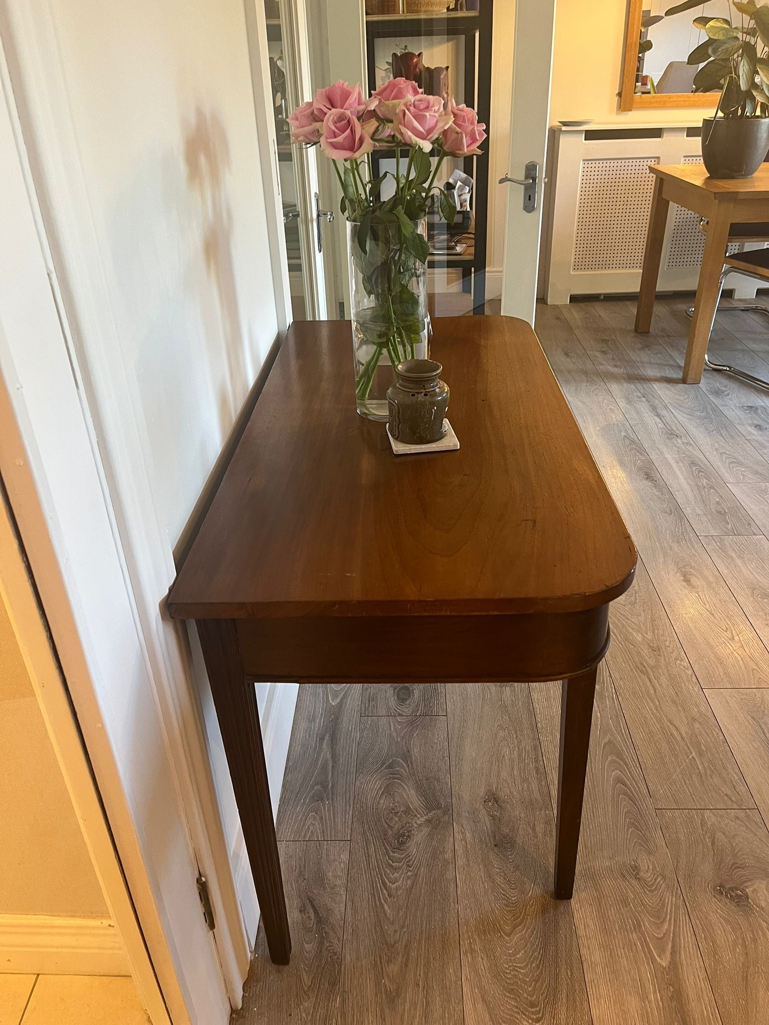 Antique Georgian style mahogany tea table