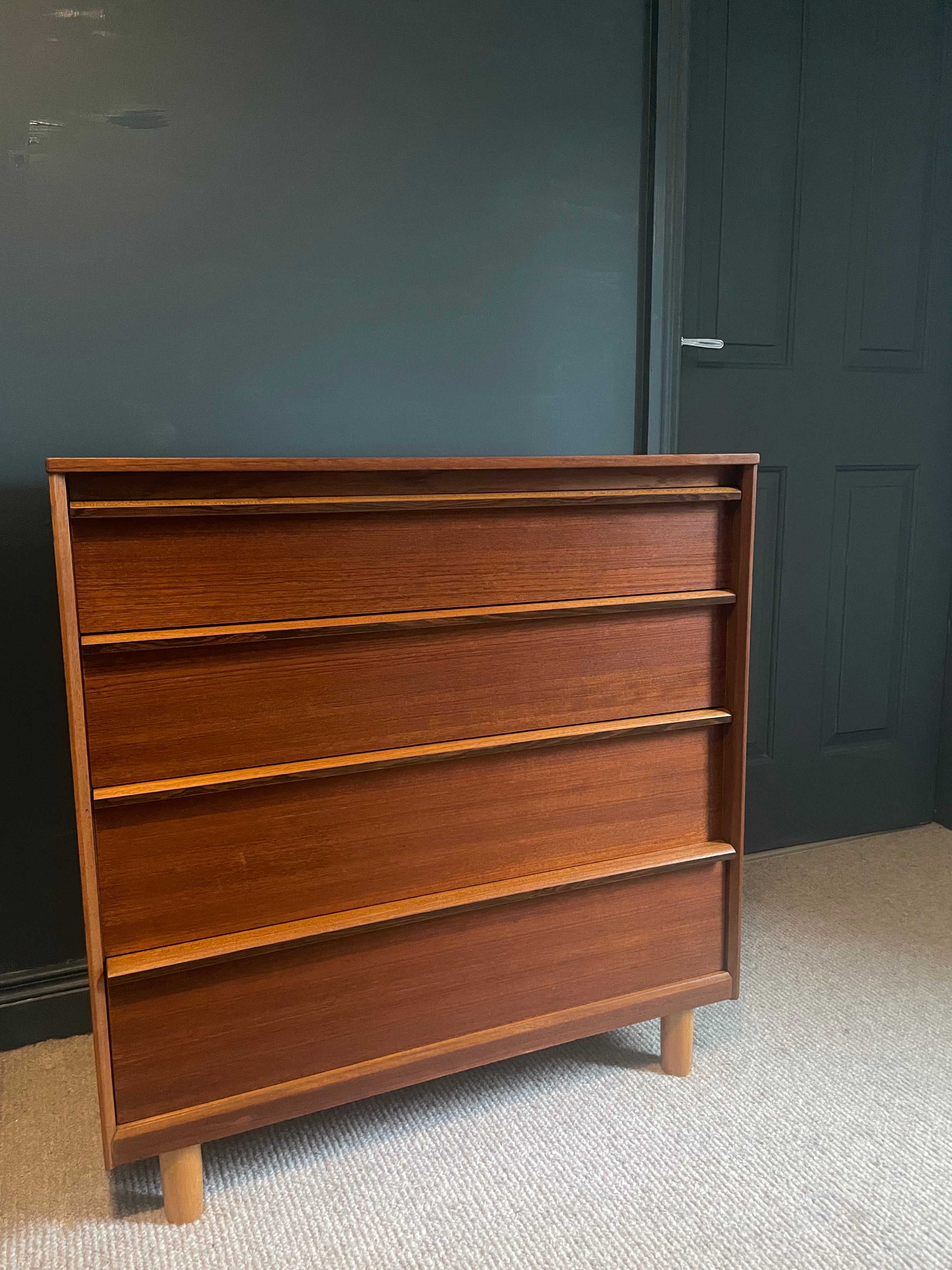 Mid century Austinsuite chest of drawers