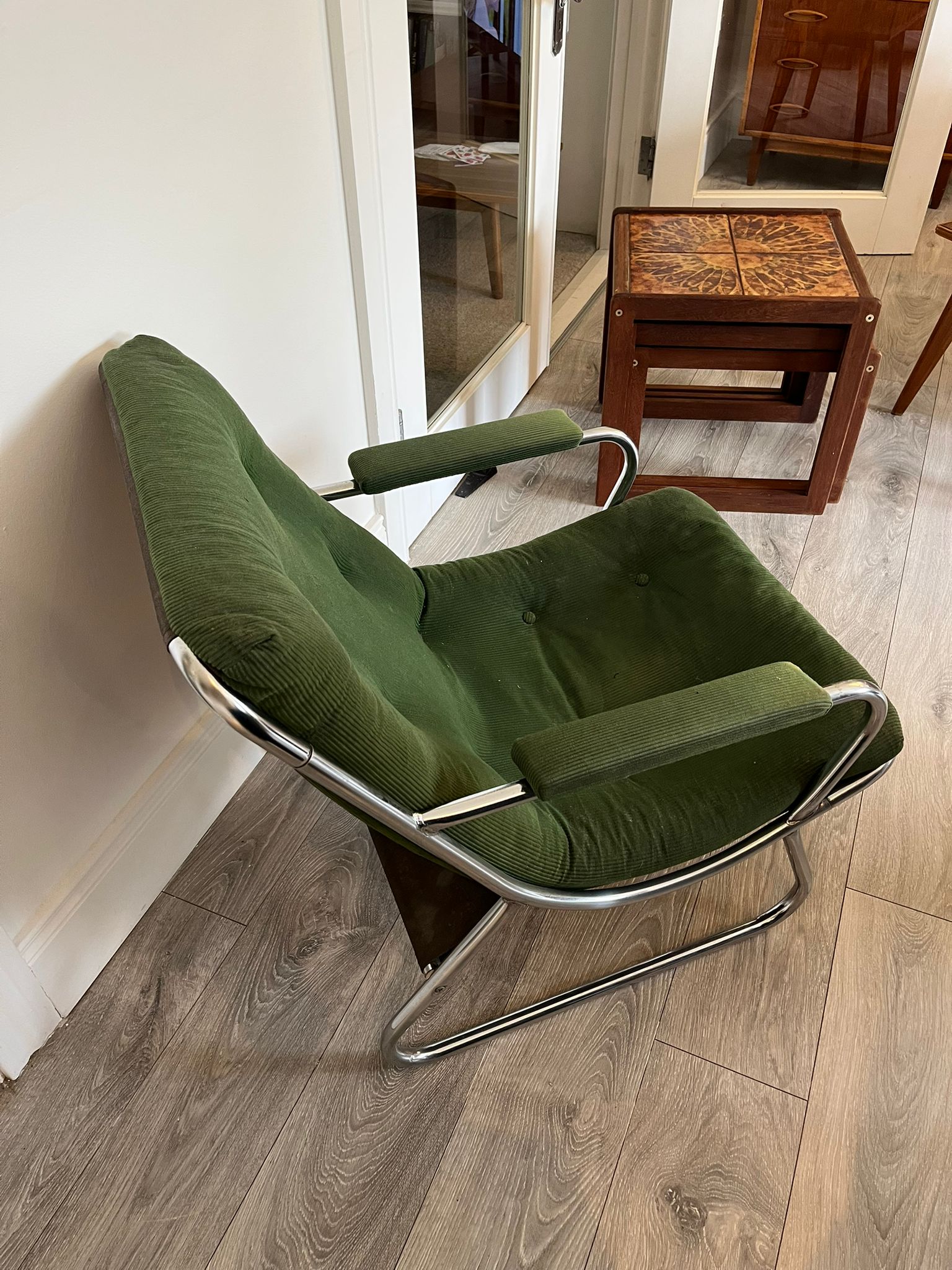 Framed Sling Lounge chair