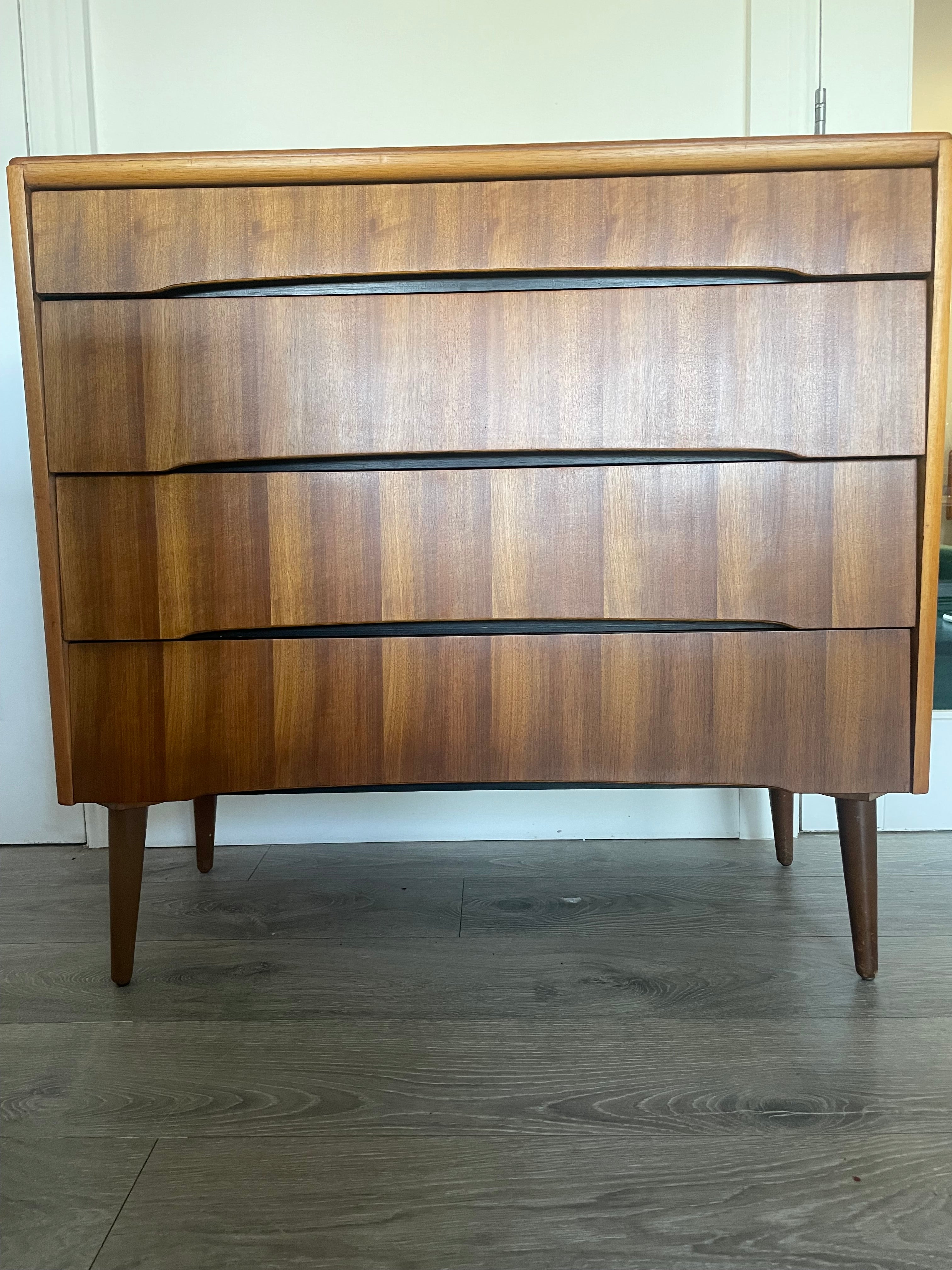 Mid-century Avalon Yatton Chest