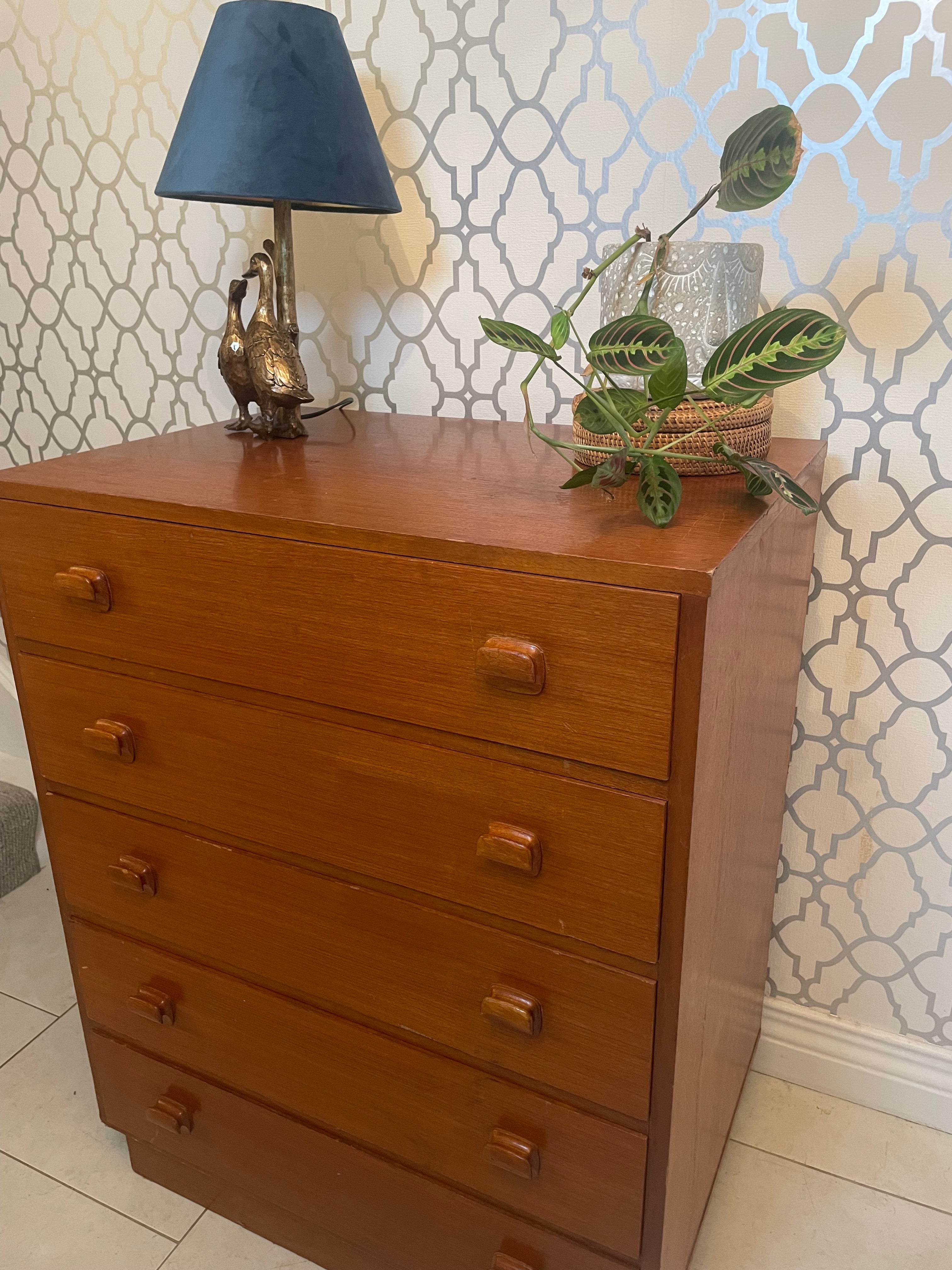 Mid Century Modern teak chest of drawers