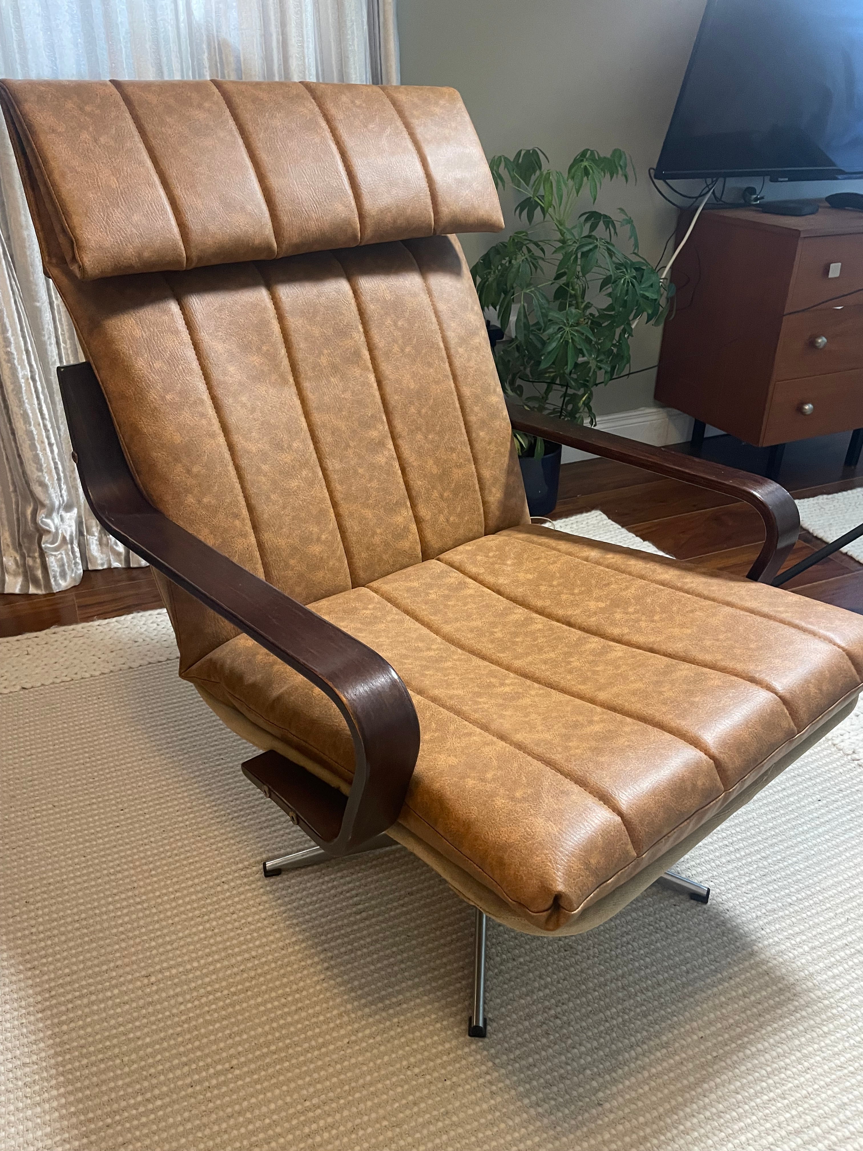Bent Plywood armchair