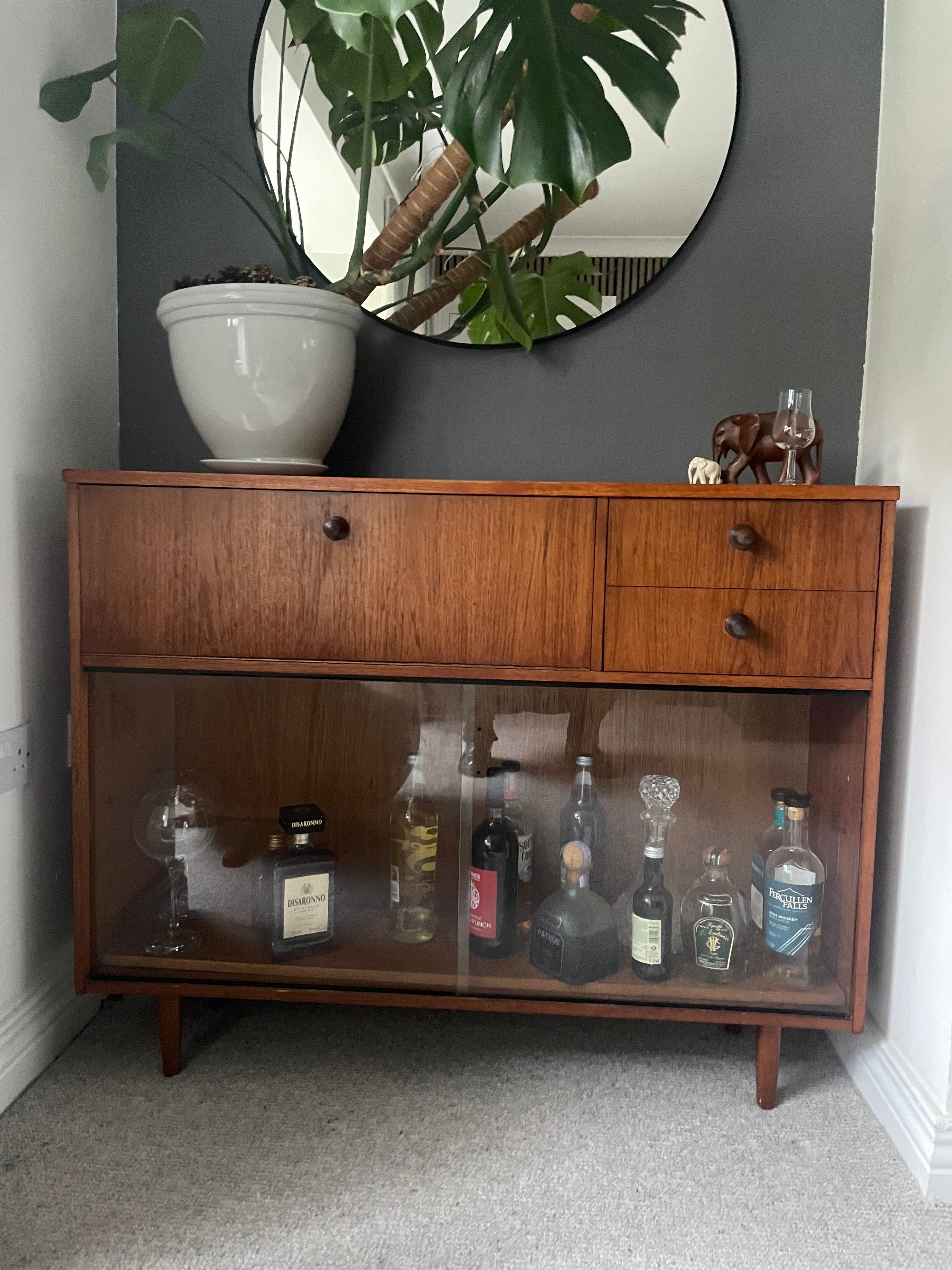 Avalon sideboard