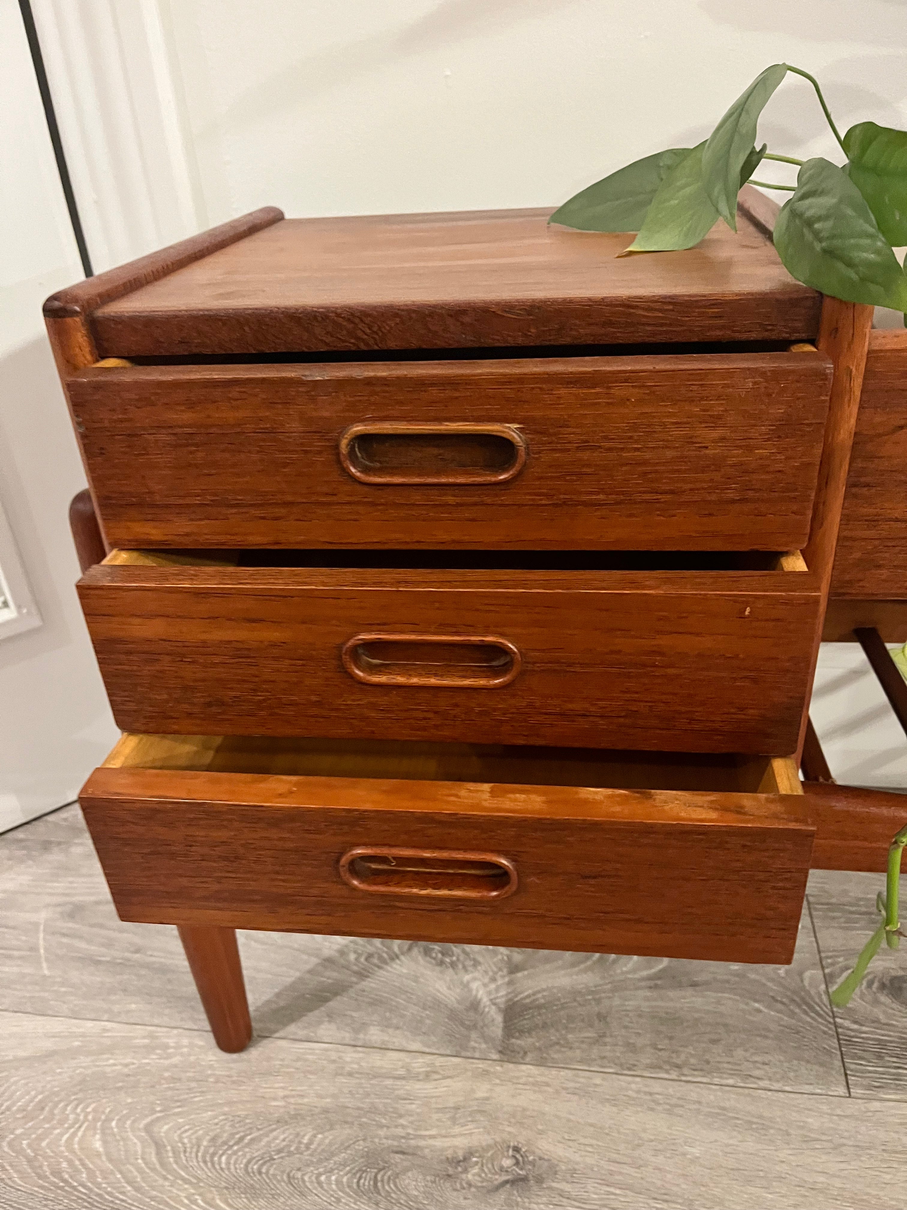 Vintage Anne Wahl Iversen teak planter bench
