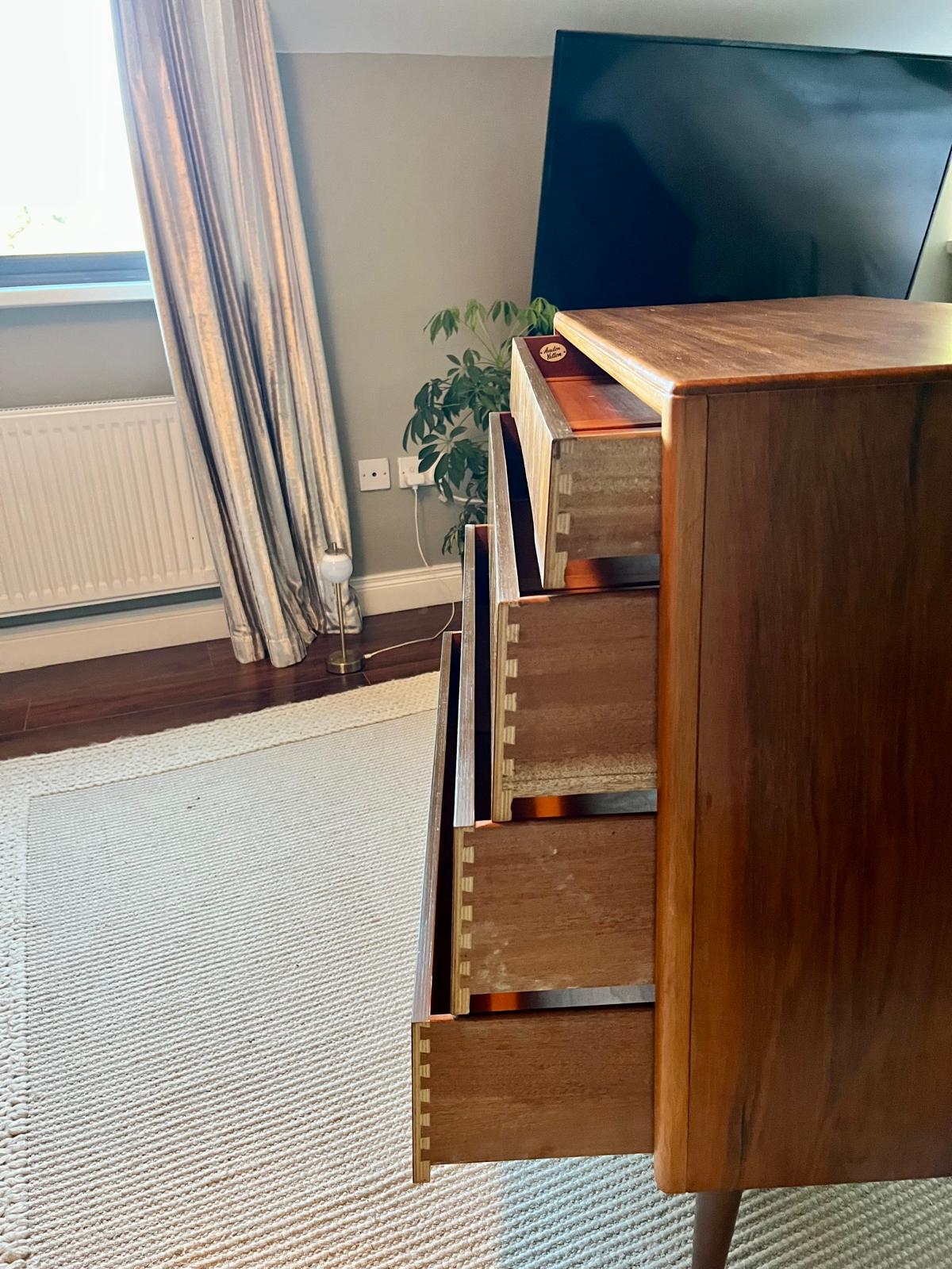 Mid-century Avalon Yatton Chest