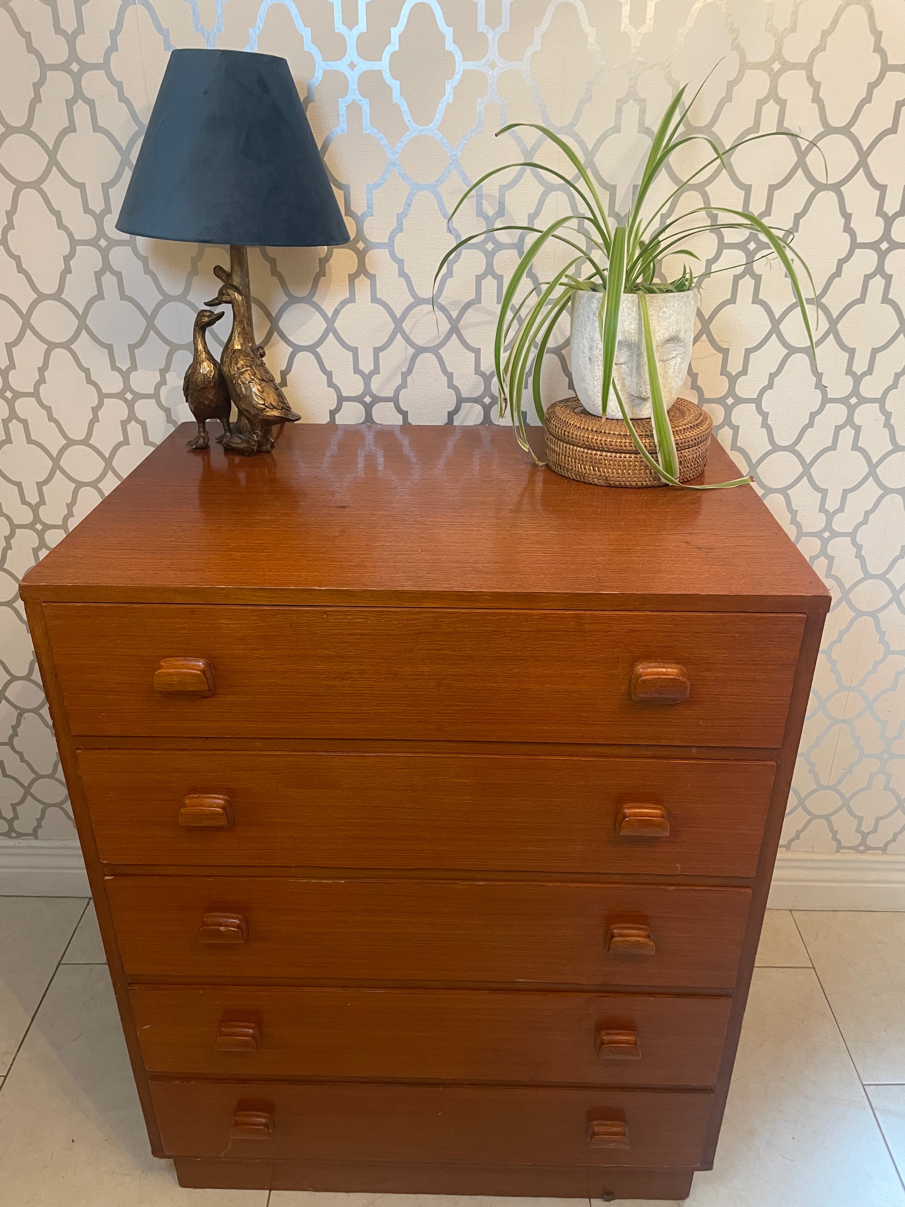 Mid Century Modern teak chest of drawers