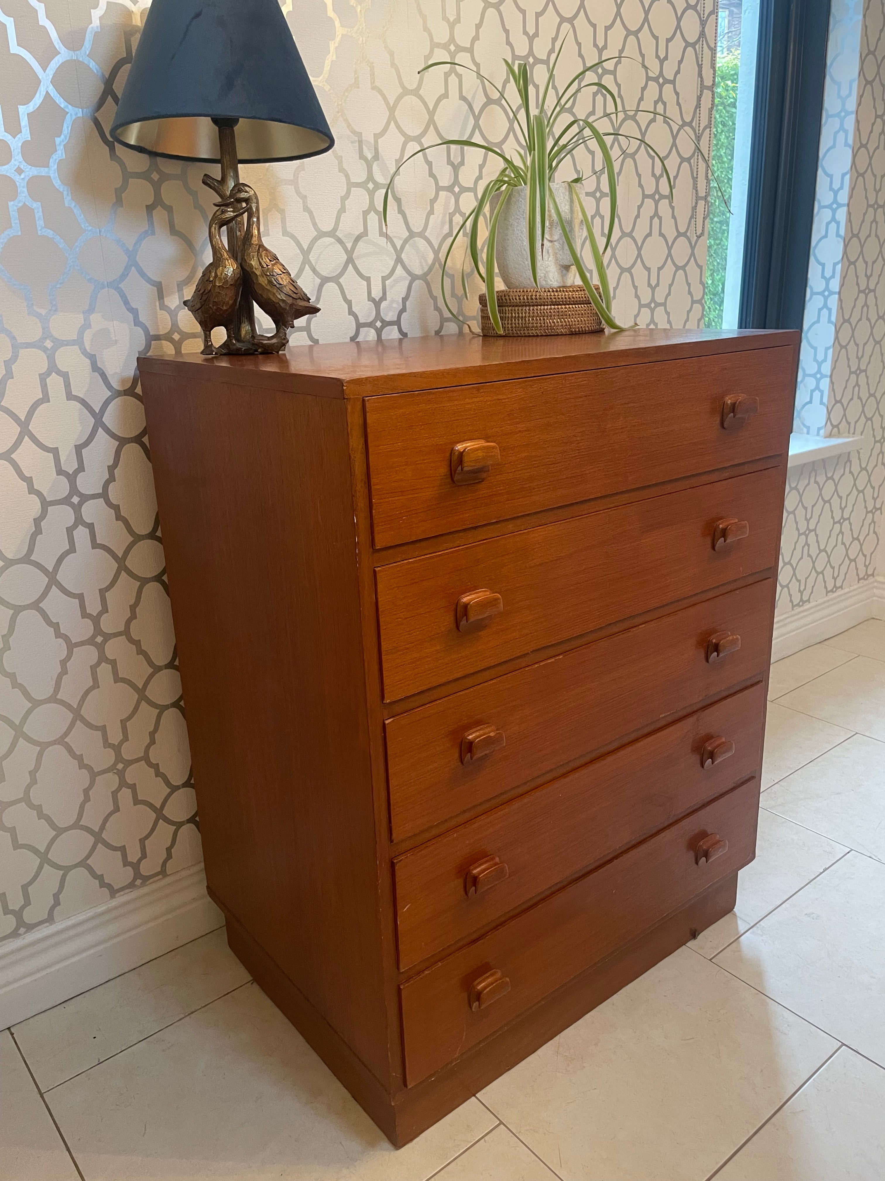 Mid Century Modern teak chest of drawers