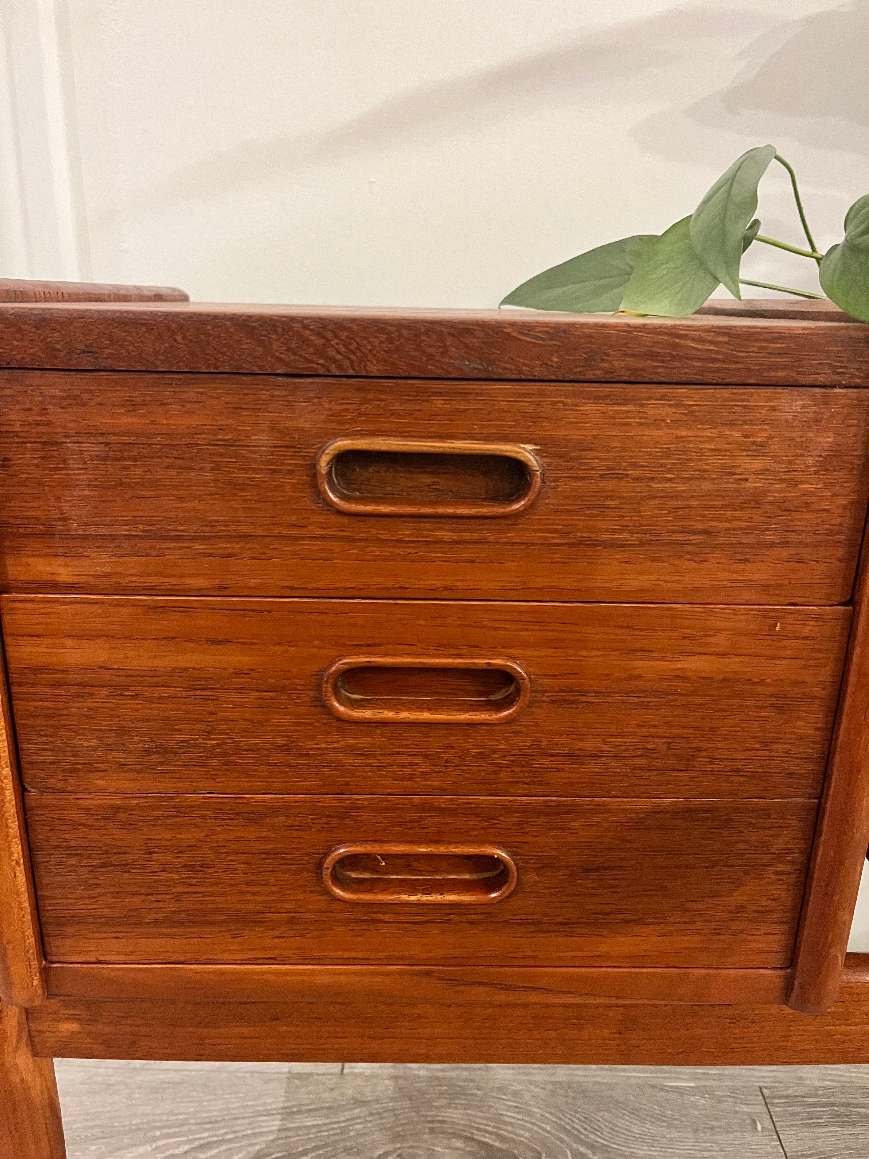 Vintage Anne Wahl Iversen teak planter bench