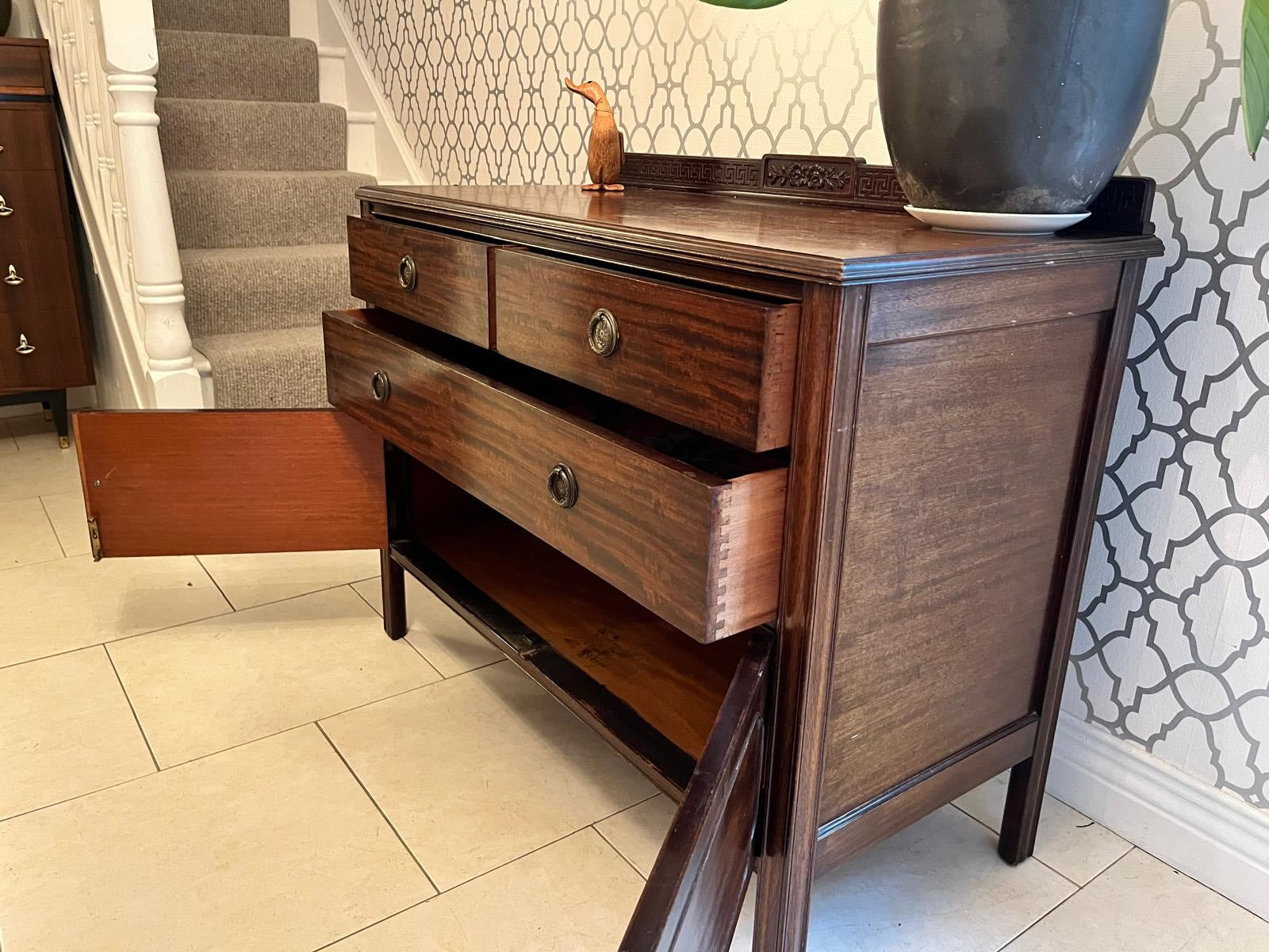 Vintage 1930's mahogany dresser